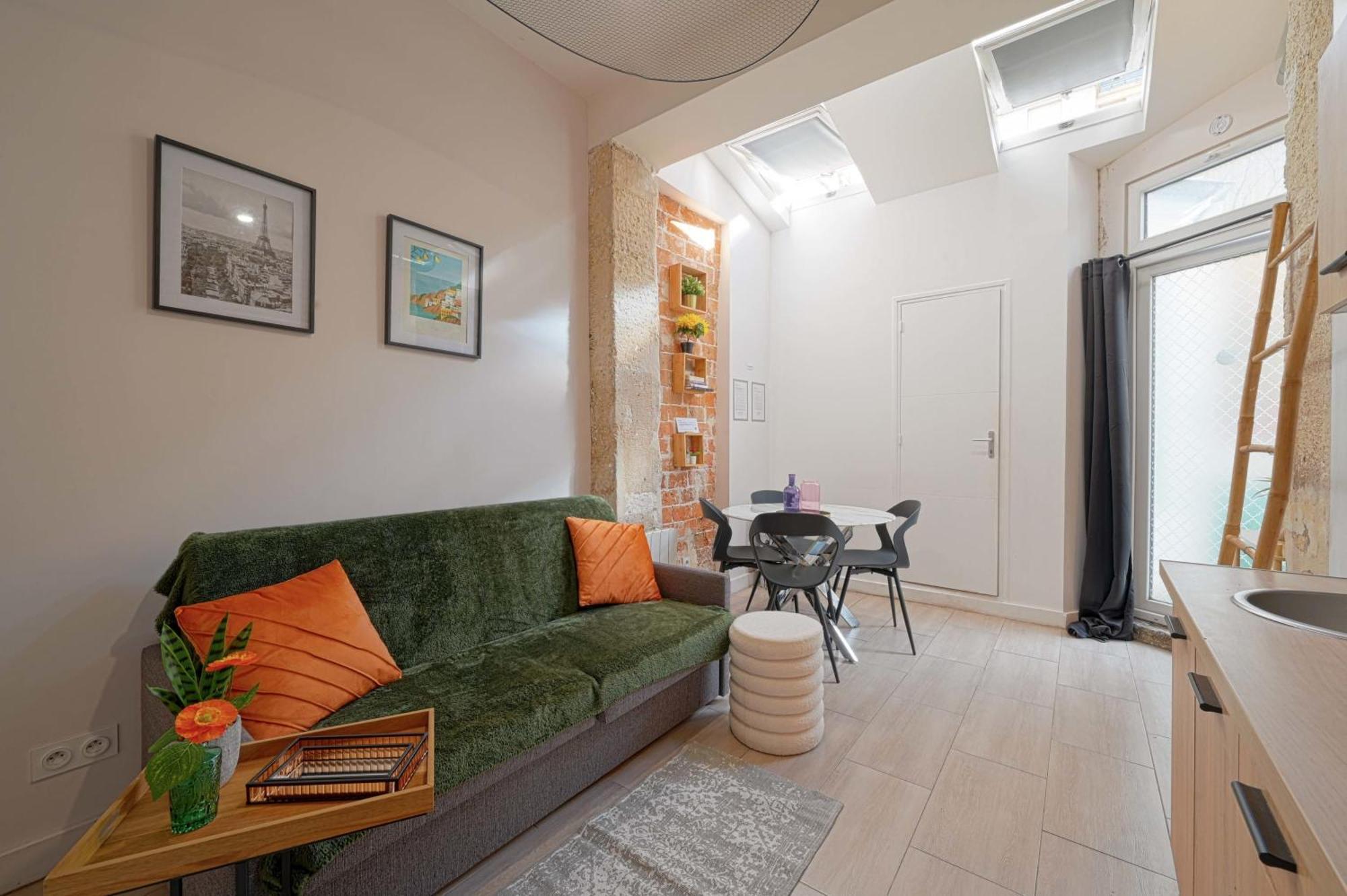 Appartamento 2 Bed Modern Fully Furnish Flat,close To Buttes Chaumon Park Parigi